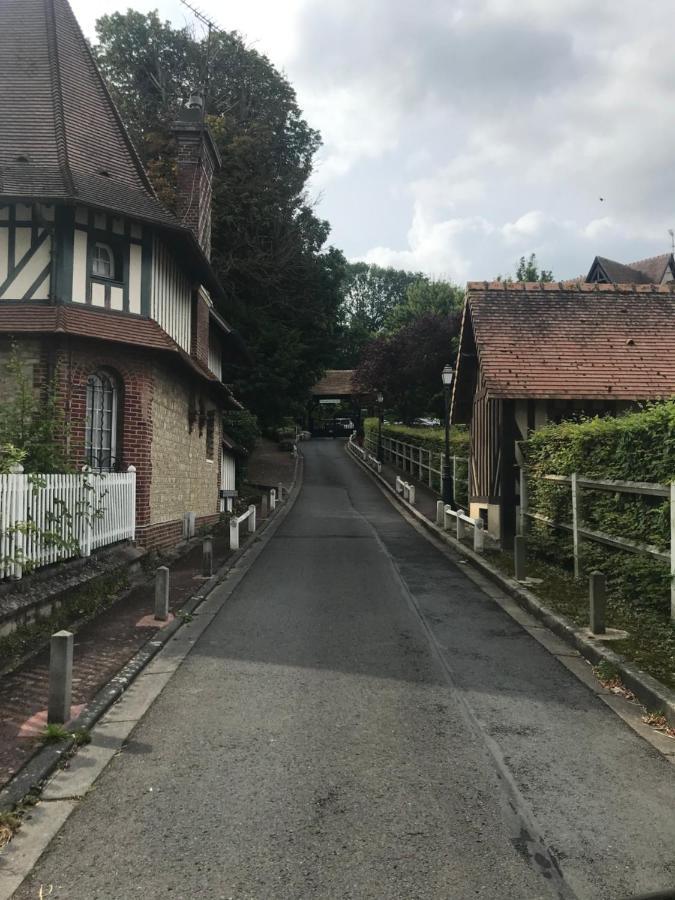 Apartmán Le Pullman Deauville Exteriér fotografie