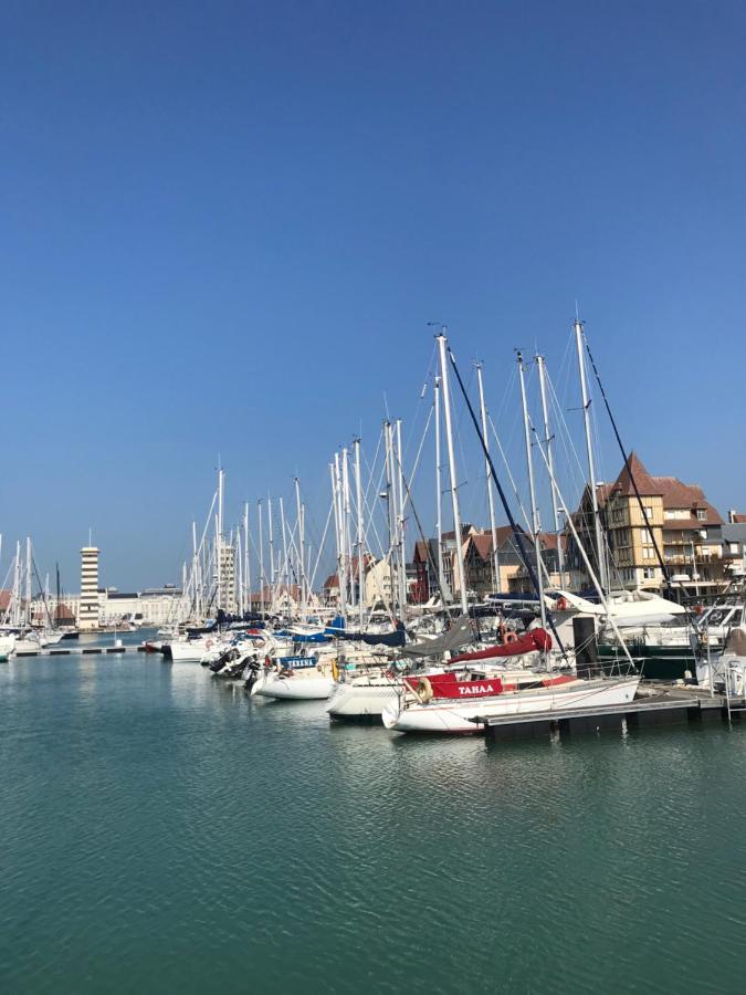 Apartmán Le Pullman Deauville Exteriér fotografie